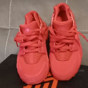 Nike Hurache Kids 4Y